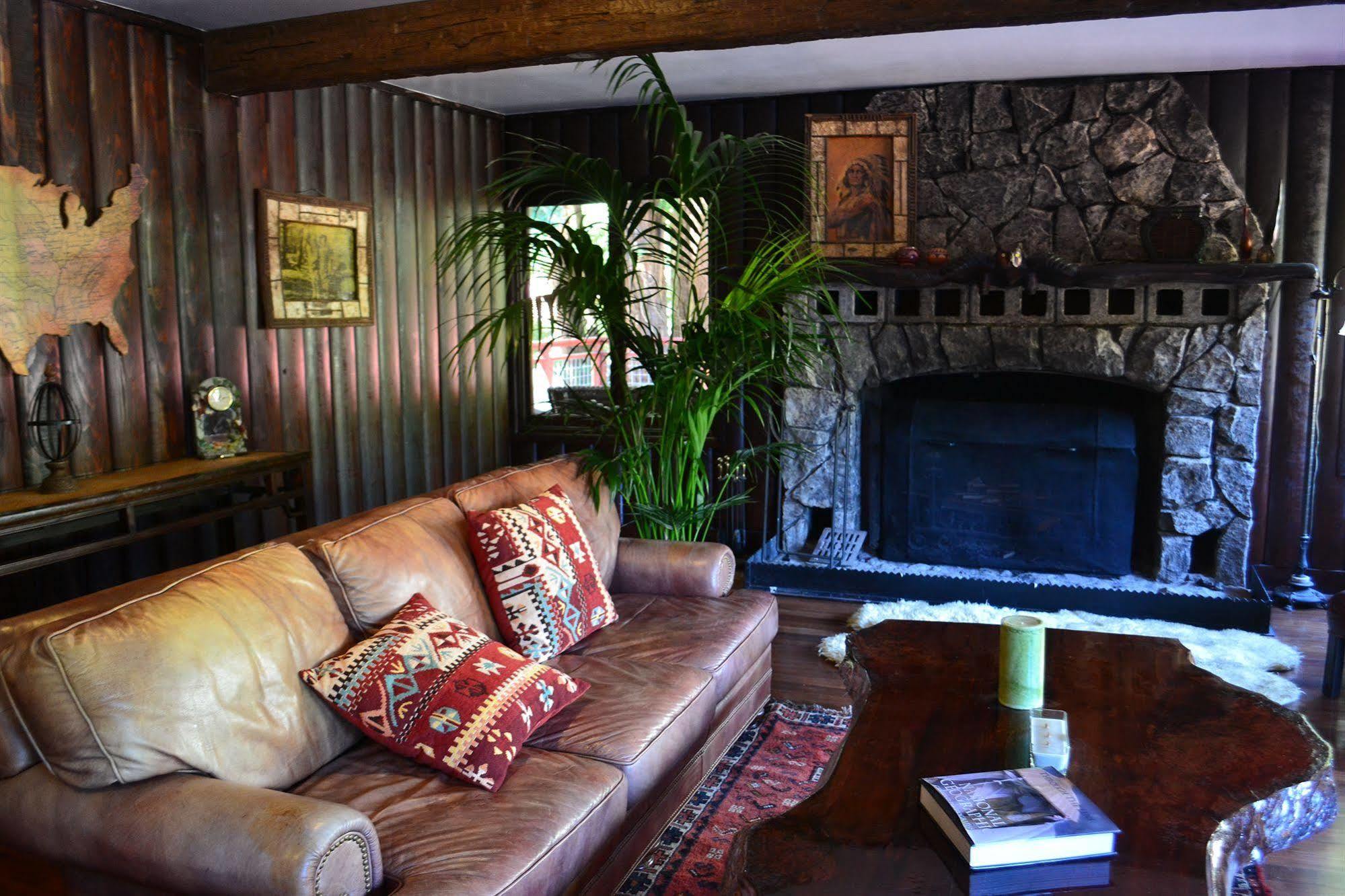 Guerneville Lodge Exterior photo